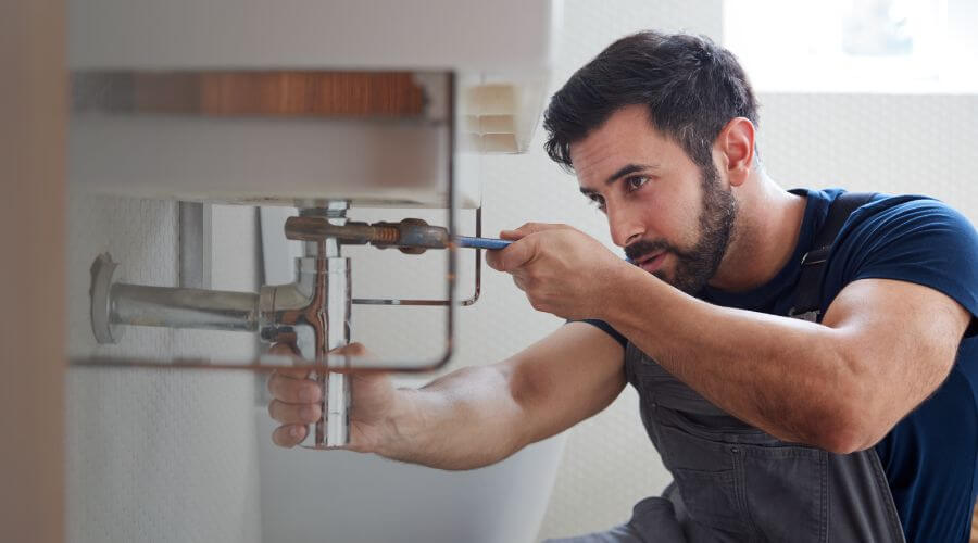 Water heater leaking fix in Cibola, AZ
